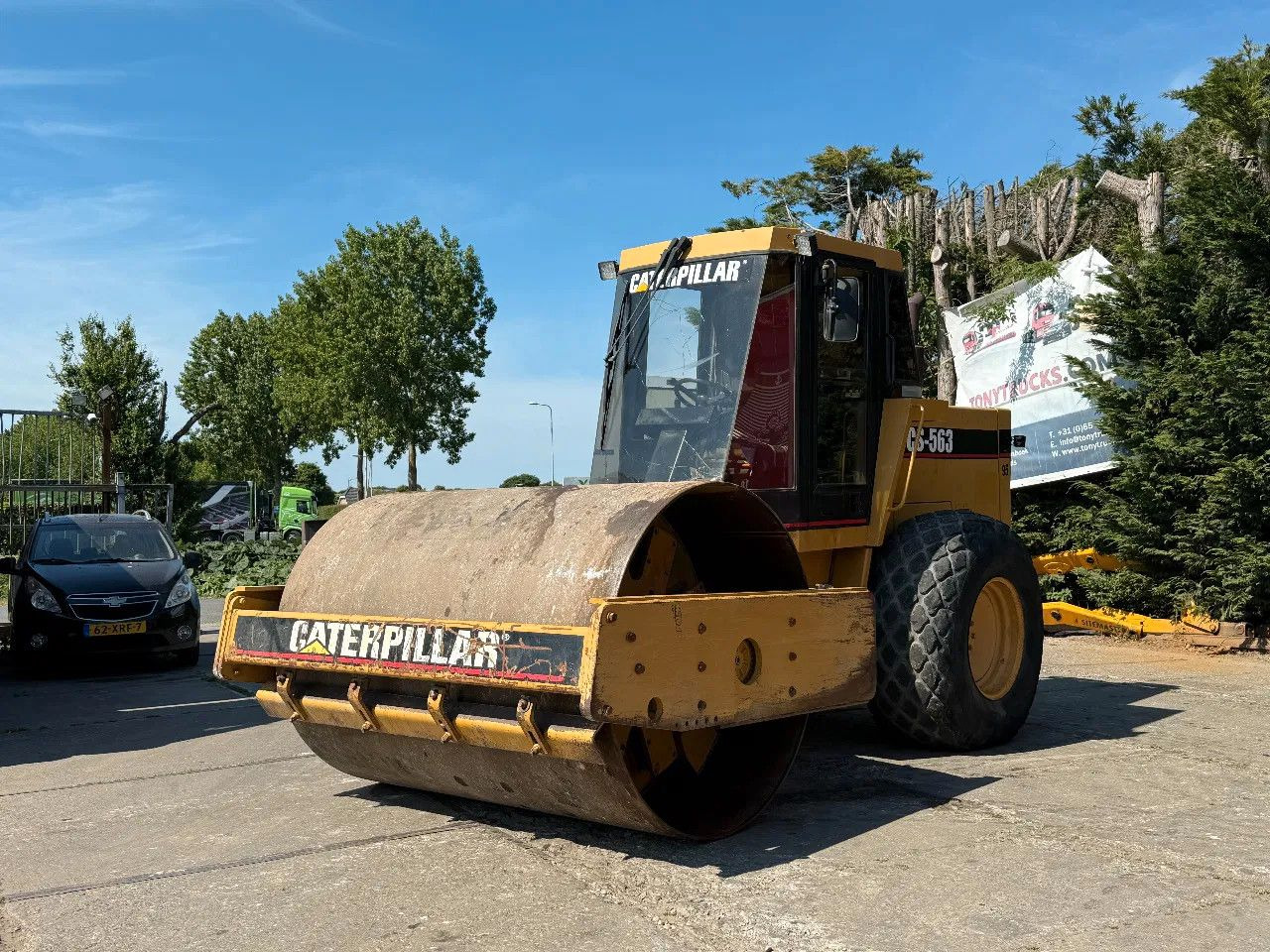 CAT Caterpillar CS 563 Roller with vibration - ضاغطة التربة: صورة 2 CAT Caterpillar CS 563 Roller with vibration - ضاغطة التربة: صورة 2