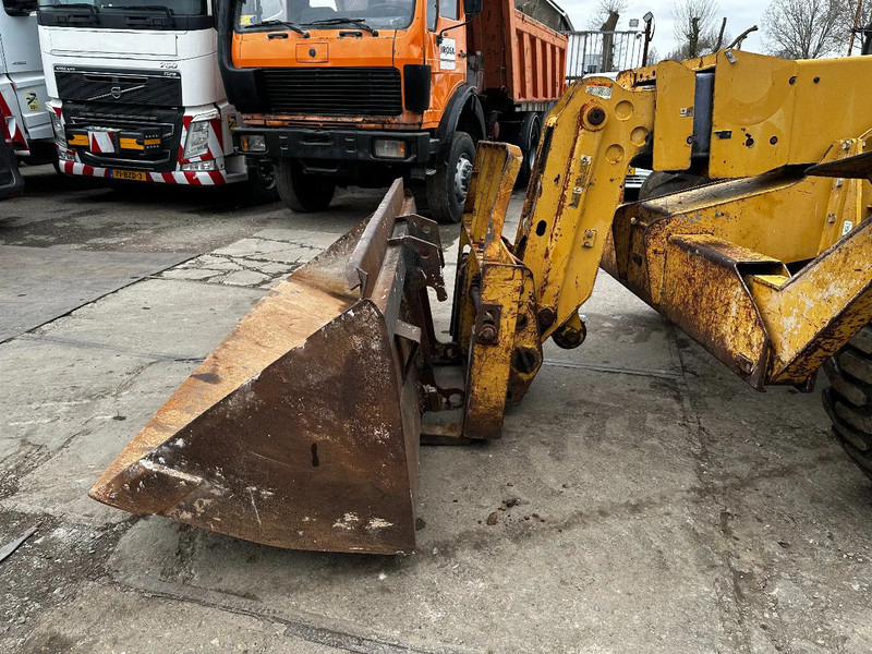 آلة رفع ونقل تلسكوبية Caterpillar TH63 4X4X4 Telehandler: صورة 14 آلة رفع ونقل تلسكوبية Caterpillar TH63 4X4X4 Telehandler: صورة 14