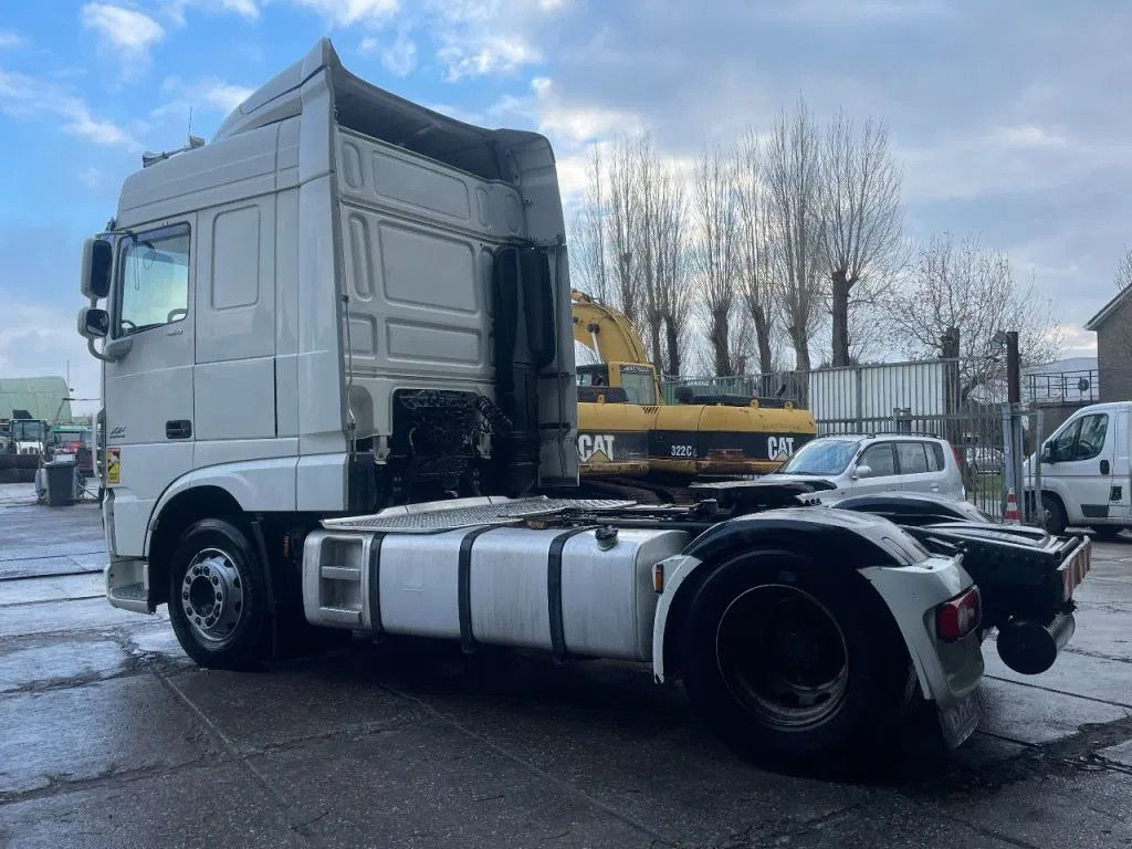 DAF XF 460 4X2 Tractor-unit Spring/Air Retarder DAF XF 106.460 4X2 Tractor-unit Spring/Air Retarder - مقطورة السحب: صورة 3 DAF XF 460 4X2 Tractor-unit Spring/Air Retarder DAF XF 106.460 4X2 Tractor-unit Spring/Air Retarder - مقطورة السحب: صورة 3