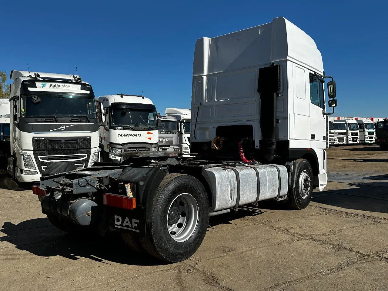 DAF XF 95.480 4X2 Tractor-unit Spring/Air ZF Manual - مقطورة السحب: صورة 4 DAF XF 95.480 4X2 Tractor-unit Spring/Air ZF Manual - مقطورة السحب: صورة 4