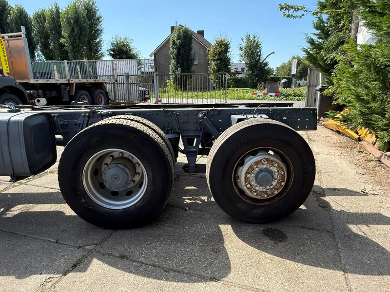 Mercedes-Benz Actros 2540 V6 6X2 Chassis Spring/Air Manual gearbox - شاحنة بهيكل معدني للمقصورة: صورة 4 Mercedes-Benz Actros 2540 V6 6X2 Chassis Spring/Air Manual gearbox - شاحنة بهيكل معدني للمقصورة: صورة 4