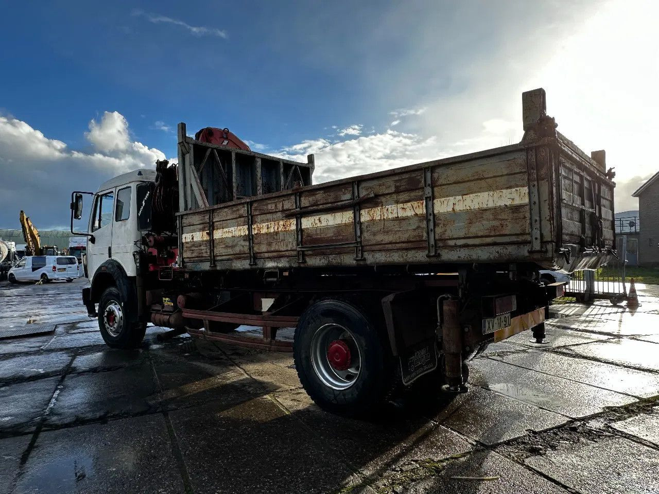 Mercedes-Benz SK 1935 V8 4X2 Tipper Spring/Spring AMCO V825 9T Mercedes-Benz SK 1935 V8 4X2 Tipper Spring/Spring AMCO V825 9T - شاحنة قلاب, شاحنة كرين: صورة 3 Mercedes-Benz SK 1935 V8 4X2 Tipper Spring/Spring AMCO V825 9T Mercedes-Benz SK 1935 V8 4X2 Tipper Spring/Spring AMCO V825 9T - شاحنة قلاب, شاحنة كرين: صورة 3