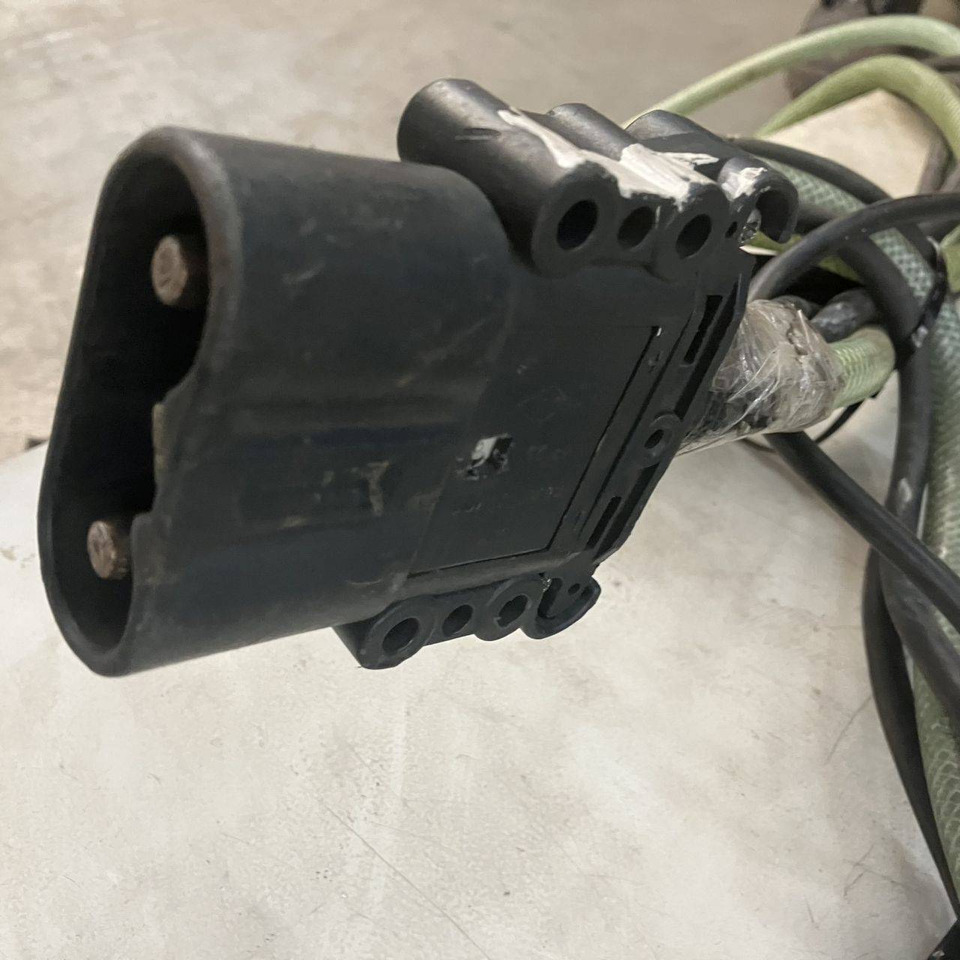 Benning 24V/50A Eurotron - قطع الغيار - معدات المناولة: صورة 4 Benning 24V/50A Eurotron - قطع الغيار - معدات المناولة: صورة 4