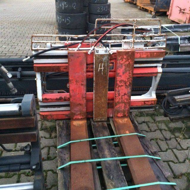 Dúrwen Fork Clamp with separate sideshift - مشبك: صورة 2 Dúrwen Fork Clamp with separate sideshift - مشبك: صورة 2