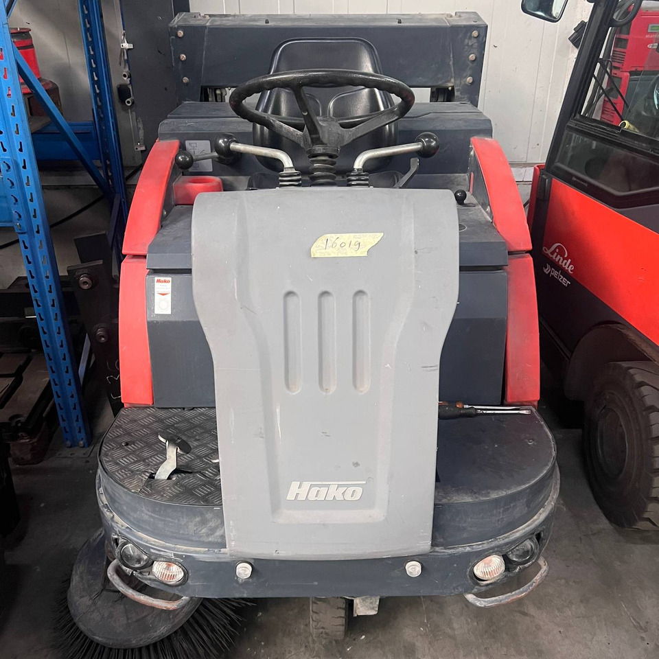 Hako Jonas 1200D - كناسة المناطق الصناعية: صورة 1 Hako Jonas 1200D - كناسة المناطق الصناعية: صورة 1