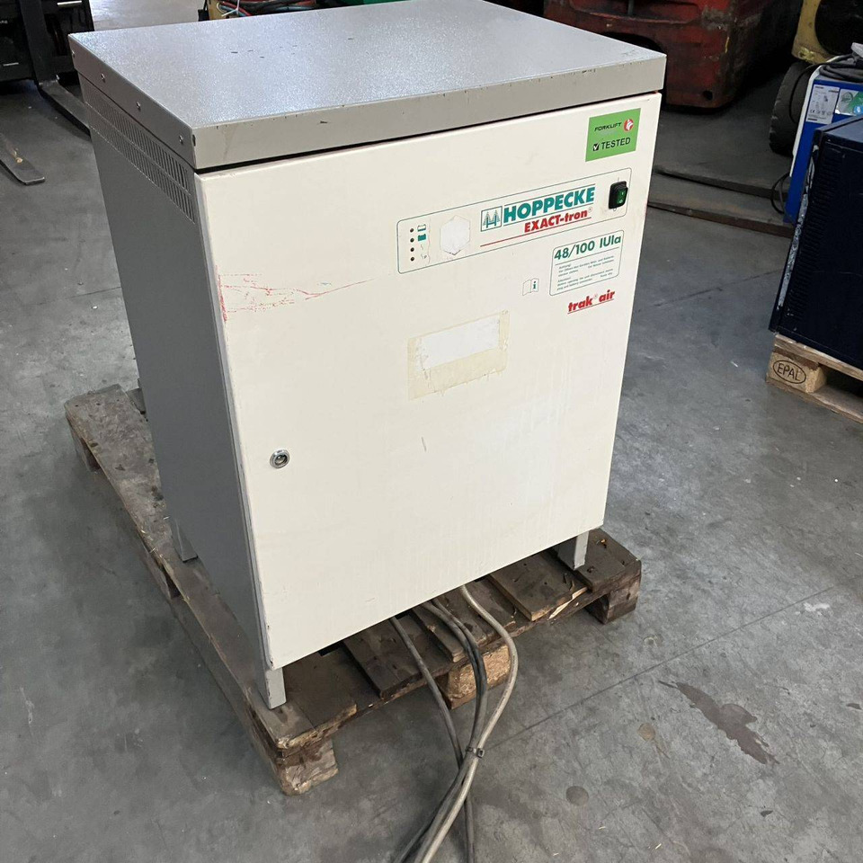 Hoppecke 400V/3PH/50Hz - قطع الغيار - معدات المناولة: صورة 3 Hoppecke 400V/3PH/50Hz - قطع الغيار - معدات المناولة: صورة 3