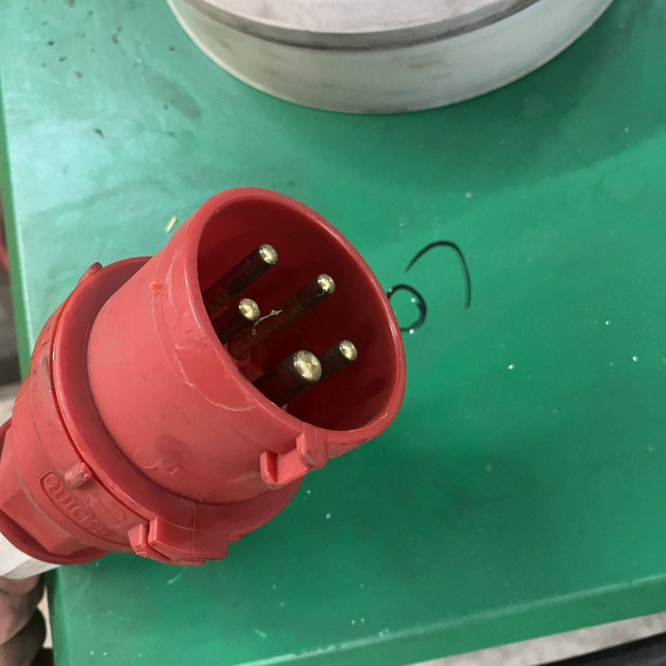 Hoppecke D400 G24/125B F14 H0-HF Trak Air - قطع الغيار - معدات المناولة: صورة 5 Hoppecke D400 G24/125B F14 H0-HF Trak Air - قطع الغيار - معدات المناولة: صورة 5