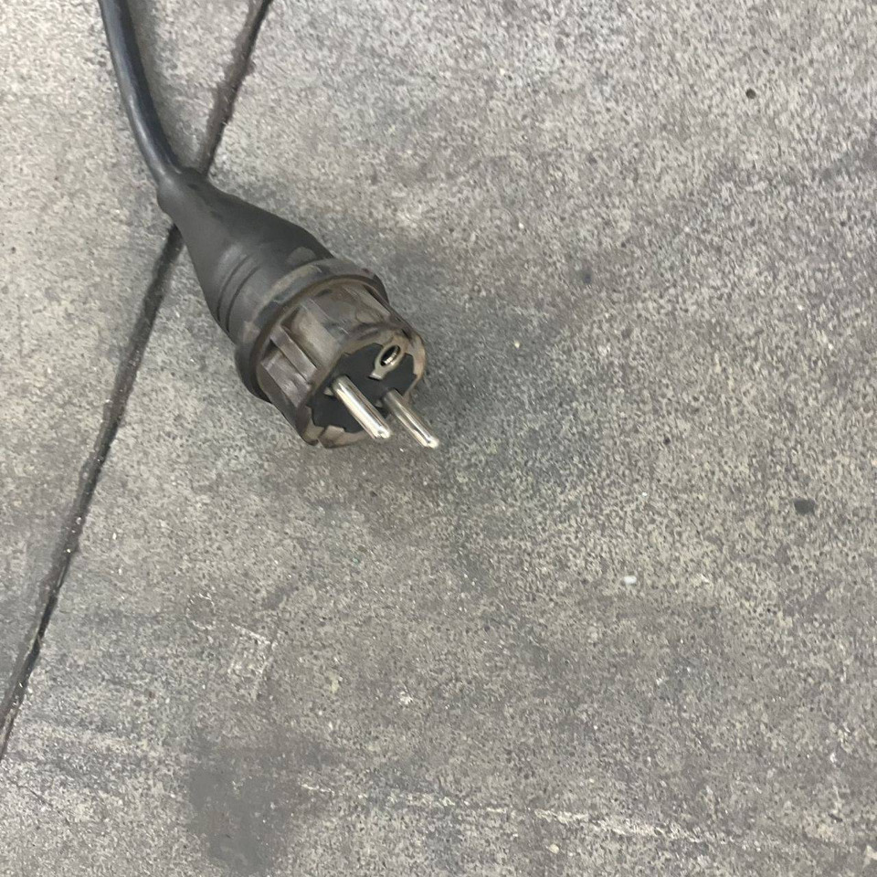 Hoppecke E230 G24/25B-F14HO-HF Trak Basic - قطع الغيار - معدات المناولة: صورة 4 Hoppecke E230 G24/25B-F14HO-HF Trak Basic - قطع الغيار - معدات المناولة: صورة 4