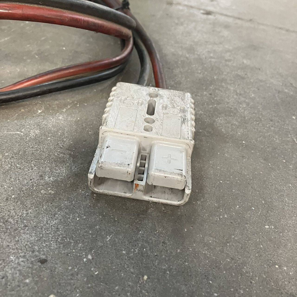 Hoppecke EOE15010108 Trak power mini (2) - قطع الغيار - معدات المناولة: صورة 4 Hoppecke EOE15010108 Trak power mini (2) - قطع الغيار - معدات المناولة: صورة 4