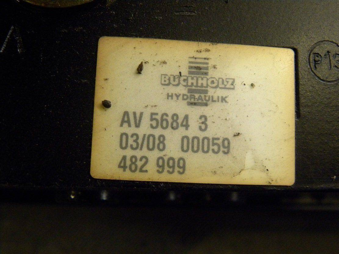 Hydraulic block for Caterpillar NR16N - صمام هيدروليكي - معدات المناولة: صورة 2 Hydraulic block for Caterpillar NR16N - صمام هيدروليكي - معدات المناولة: صورة 2