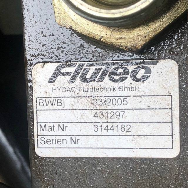 Hydraulic control valve - صمام هيدروليكي - معدات المناولة: صورة 4 Hydraulic control valve - صمام هيدروليكي - معدات المناولة: صورة 4