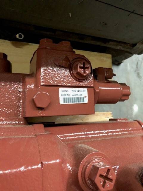 Hydraulic pump HPV105/75D-02R 9513 - نقل الحركة - معدات المناولة: صورة 2 Hydraulic pump HPV105/75D-02R 9513 - نقل الحركة - معدات المناولة: صورة 2