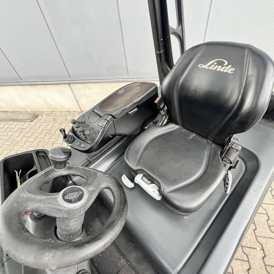 Linde E25L (387) - رافعة شوكية كهربائية: صورة 4 Linde E25L (387) - رافعة شوكية كهربائية: صورة 4