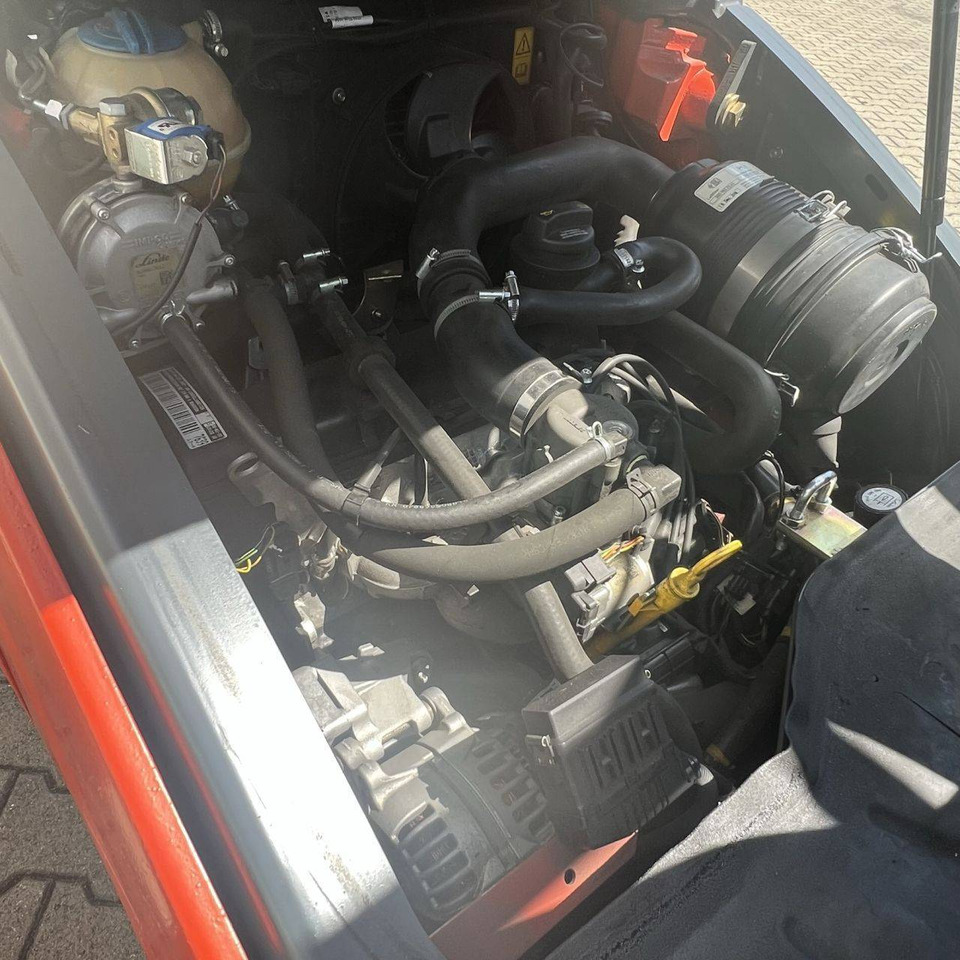 رافعة شوكية تعمل بالغاز Linde H18T (391-01) EVO: صورة 11