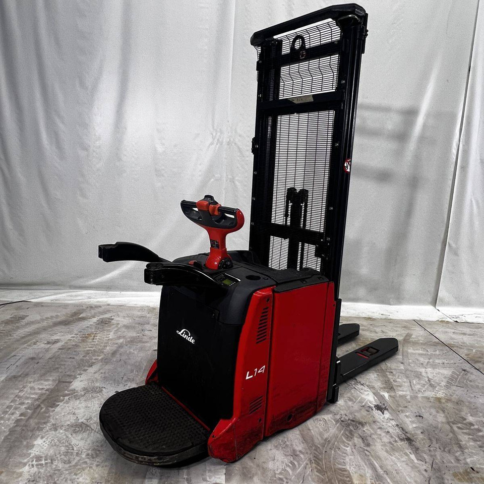 Linde L14AP (133) - آلة تكديس: صورة 1 Linde L14AP (133) - آلة تكديس: صورة 1