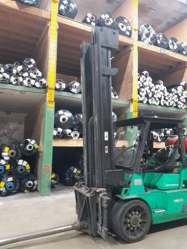 Mitsubishi FGC70K - رافعة شوكية تعمل بالغاز: صورة 1 Mitsubishi FGC70K - رافعة شوكية تعمل بالغاز: صورة 1