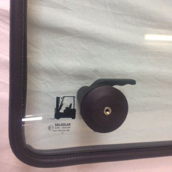 Rear windows for Caterpillar / Mitsubishi - نافذة و قطع الغيار - معدات المناولة: صورة 4 Rear windows for Caterpillar / Mitsubishi - نافذة و قطع الغيار - معدات المناولة: صورة 4