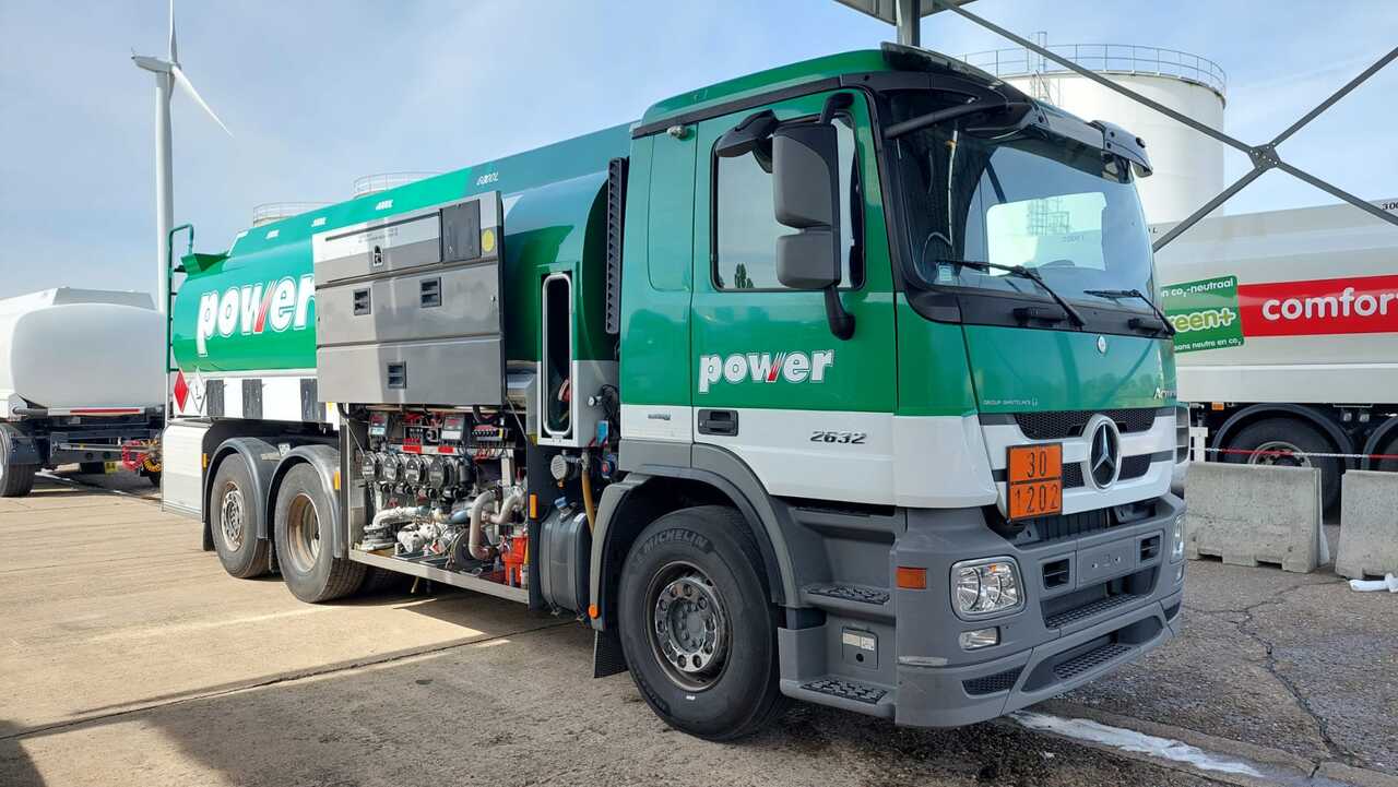 MERCEDES ACTROS - شاحنة صهريج: صورة 5 MERCEDES ACTROS - شاحنة صهريج: صورة 5