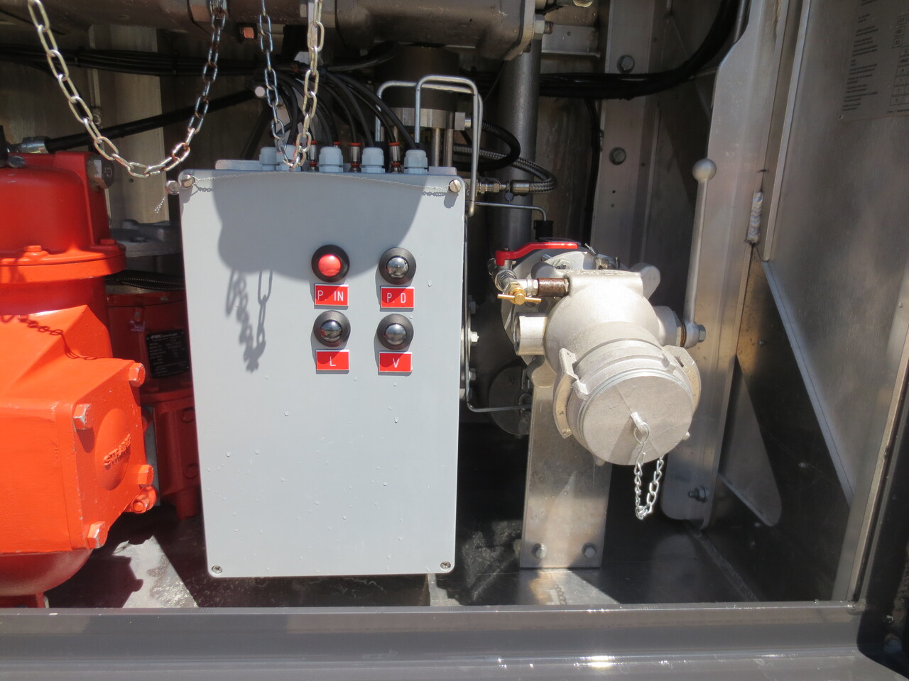 SCANIA G370 - شاحنة صهريج: صورة 4 SCANIA G370 - شاحنة صهريج: صورة 4