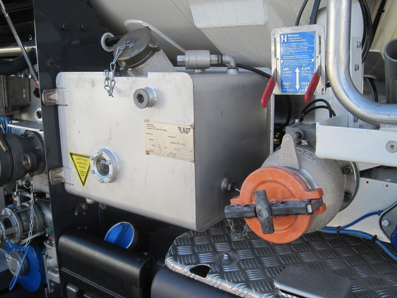 SCANIA G370 - شاحنة صهريج: صورة 5 SCANIA G370 - شاحنة صهريج: صورة 5