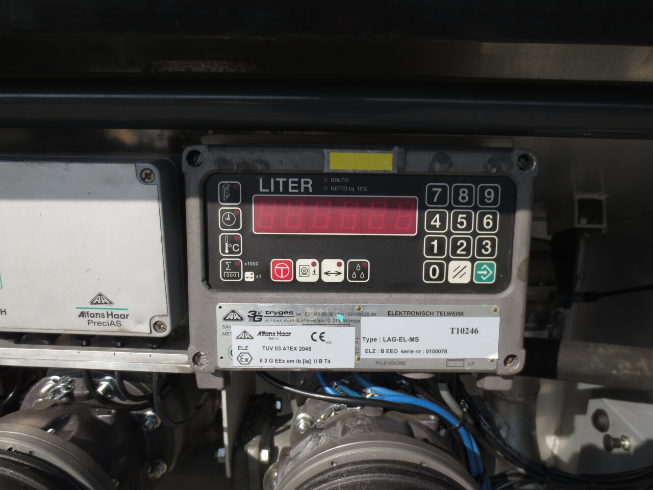 SCANIA G370 - شاحنة صهريج: صورة 2 SCANIA G370 - شاحنة صهريج: صورة 2