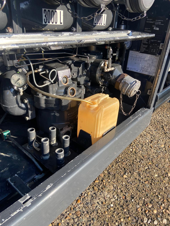 SCANIA P410 - شاحنة صهريج: صورة 5 SCANIA P410 - شاحنة صهريج: صورة 5