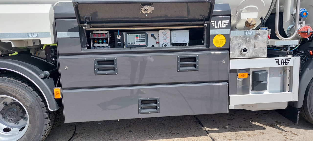 VOLVO FL - شاحنة صهريج: صورة 2 VOLVO FL - شاحنة صهريج: صورة 2