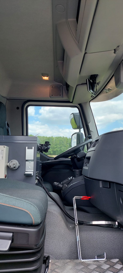 VOLVO FL - شاحنة صهريج: صورة 4 VOLVO FL - شاحنة صهريج: صورة 4