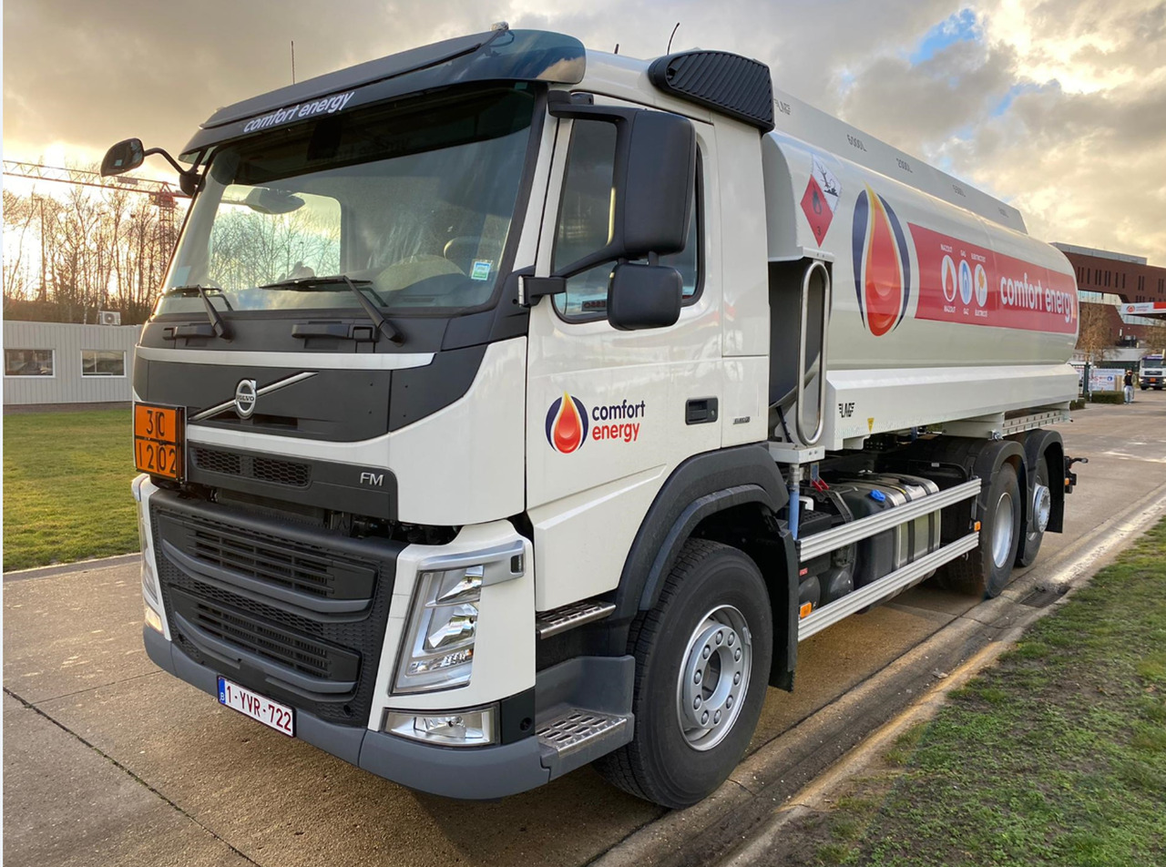 VOLVO FM - شاحنة صهريج: صورة 1 VOLVO FM - شاحنة صهريج: صورة 1