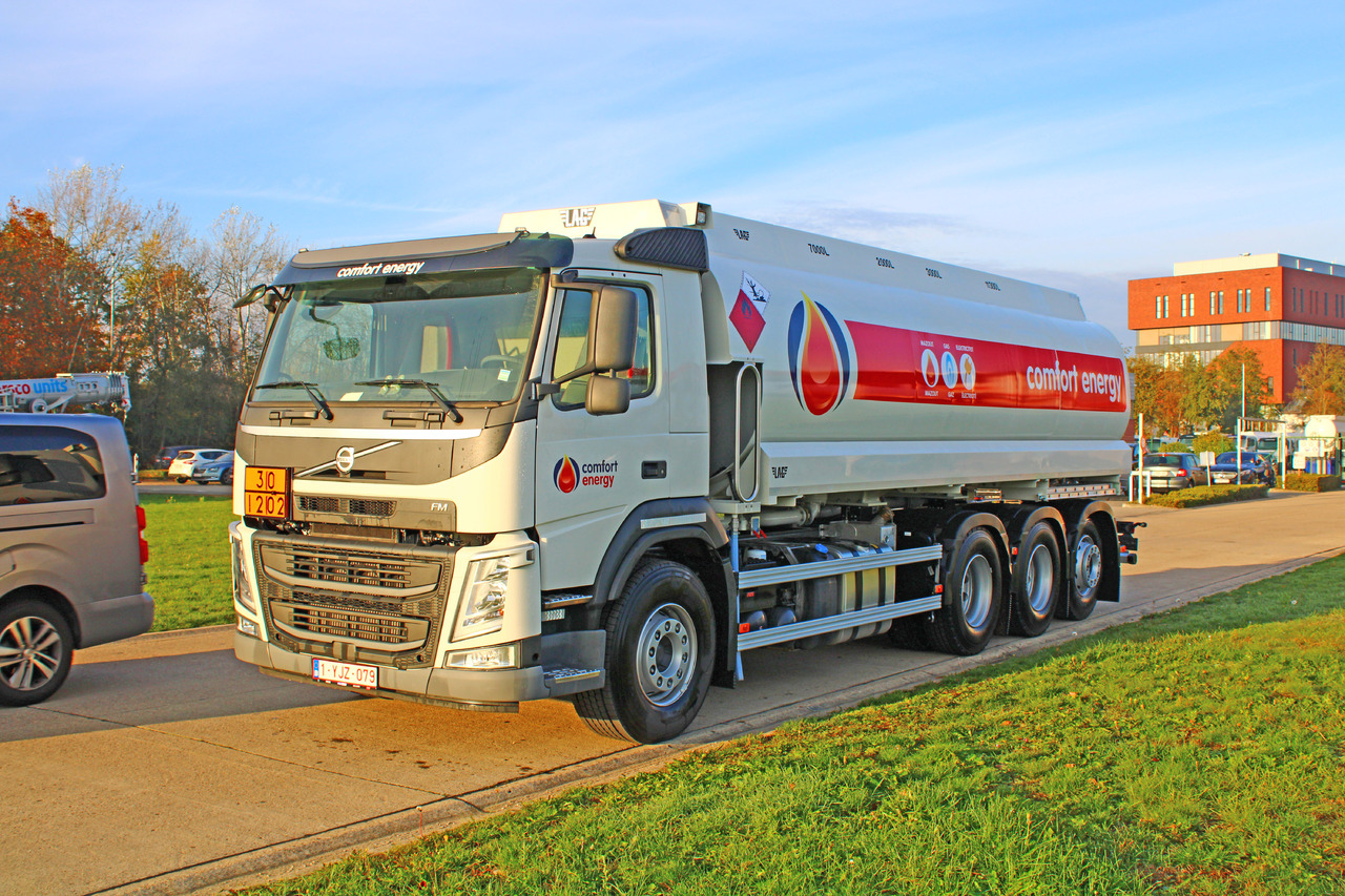 VOLVO FM - شاحنة صهريج: صورة 1 VOLVO FM - شاحنة صهريج: صورة 1
