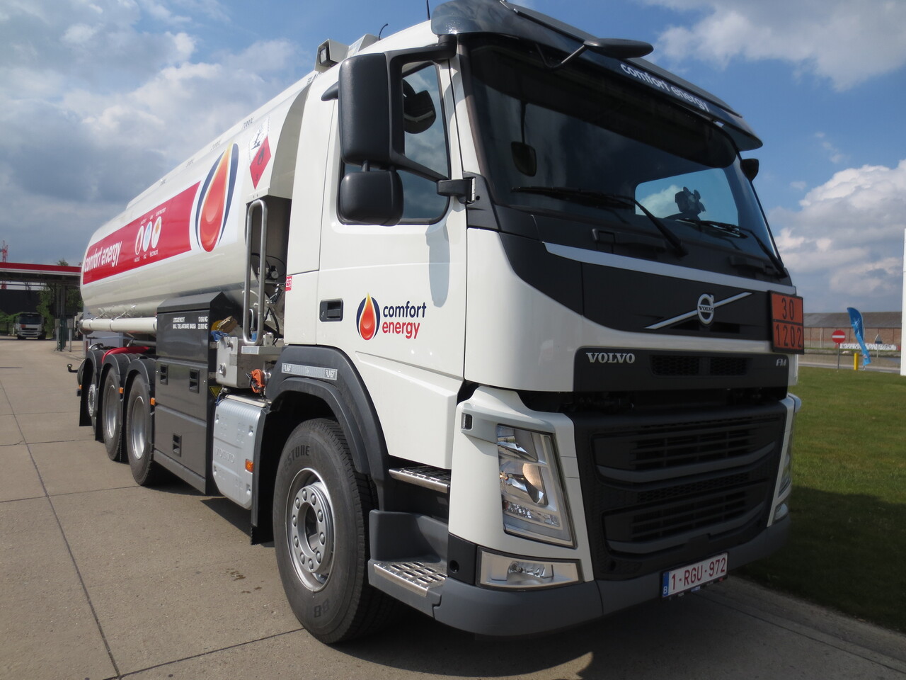 شاحنة صهريج VOLVO FM: صورة 10 شاحنة صهريج VOLVO FM: صورة 10