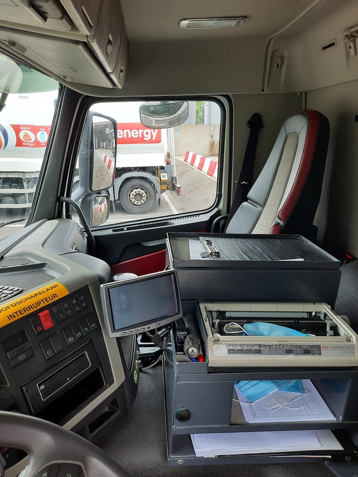 Volvo FM - شاحنة صهريج: صورة 3 Volvo FM - شاحنة صهريج: صورة 3