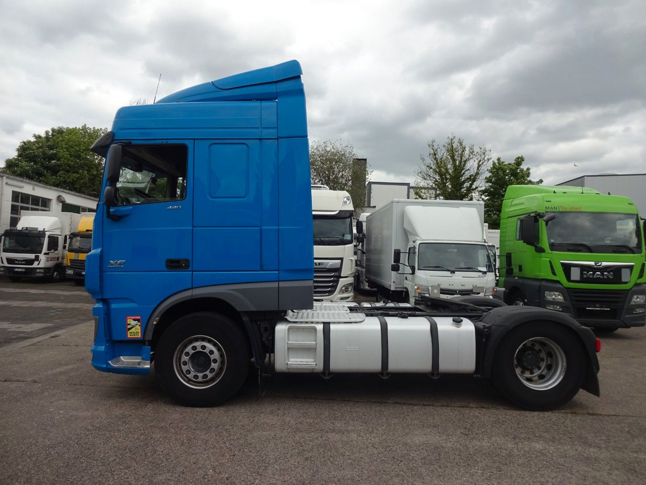 DAF XF 440, SC, Klima, 2 x Tank, Intarder, Standklim - مقطورة السحب: صورة 5 DAF XF 440, SC, Klima, 2 x Tank, Intarder, Standklim - مقطورة السحب: صورة 5