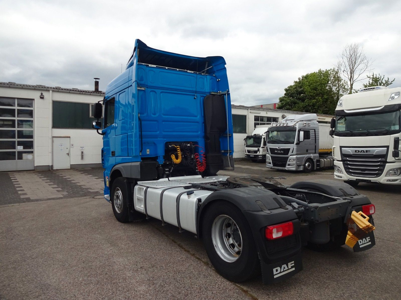 DAF XF 440, SC, Klima, 2 x Tank, Intarder, - مقطورة السحب: صورة 5 DAF XF 440, SC, Klima, 2 x Tank, Intarder, - مقطورة السحب: صورة 5