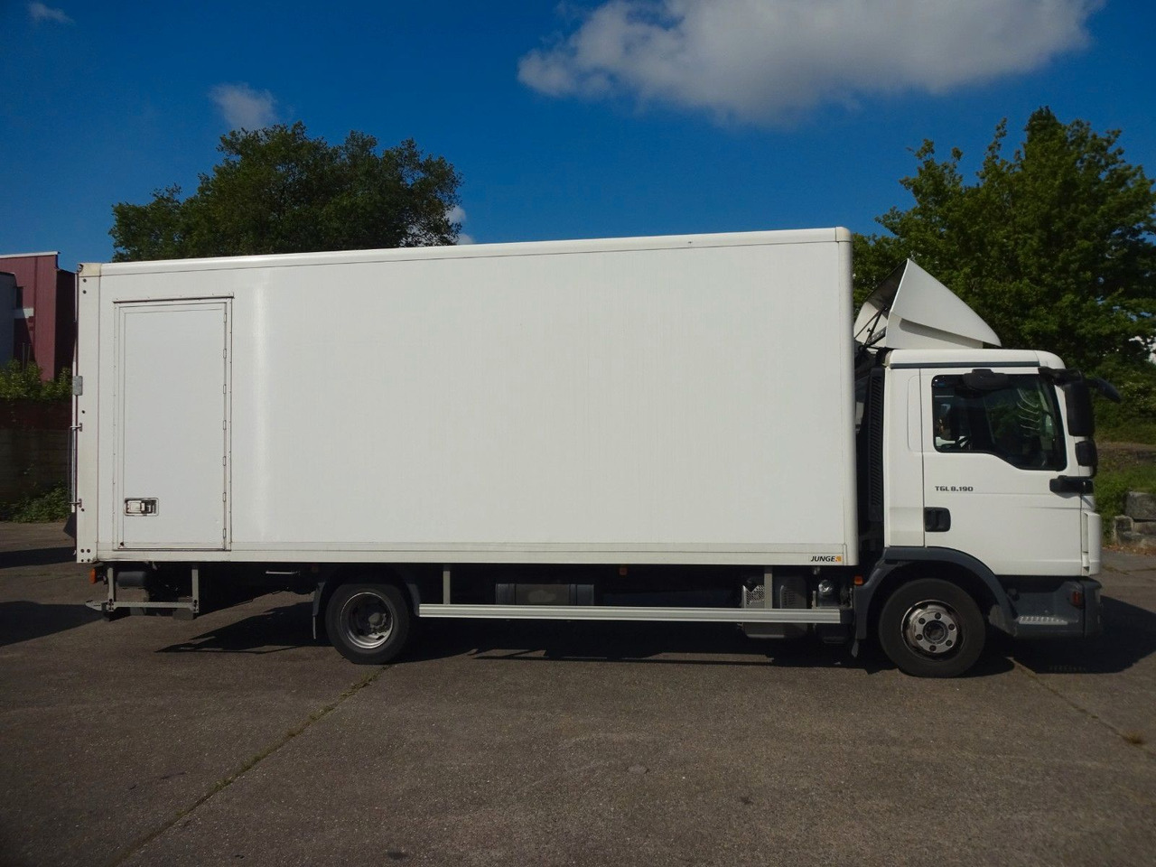 MAN TGL 8.190, LBW, Luft, Tempomat, Standheizung - شاحنة بصندوق مغلق: صورة 4 MAN TGL 8.190, LBW, Luft, Tempomat, Standheizung - شاحنة بصندوق مغلق: صورة 4