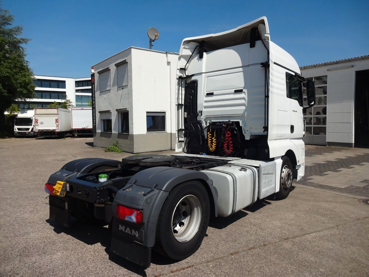 MAN TGX 18.440, XLX, Intarder, 2xTanks, ACC, Navi - مقطورة السحب: صورة 5 MAN TGX 18.440, XLX, Intarder, 2xTanks, ACC, Navi - مقطورة السحب: صورة 5