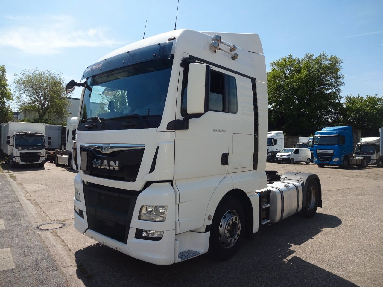 MAN TGX 18.440, XLX, Intarder, 2xTanks, ACC, Navi - مقطورة السحب: صورة 1 MAN TGX 18.440, XLX, Intarder, 2xTanks, ACC, Navi - مقطورة السحب: صورة 1