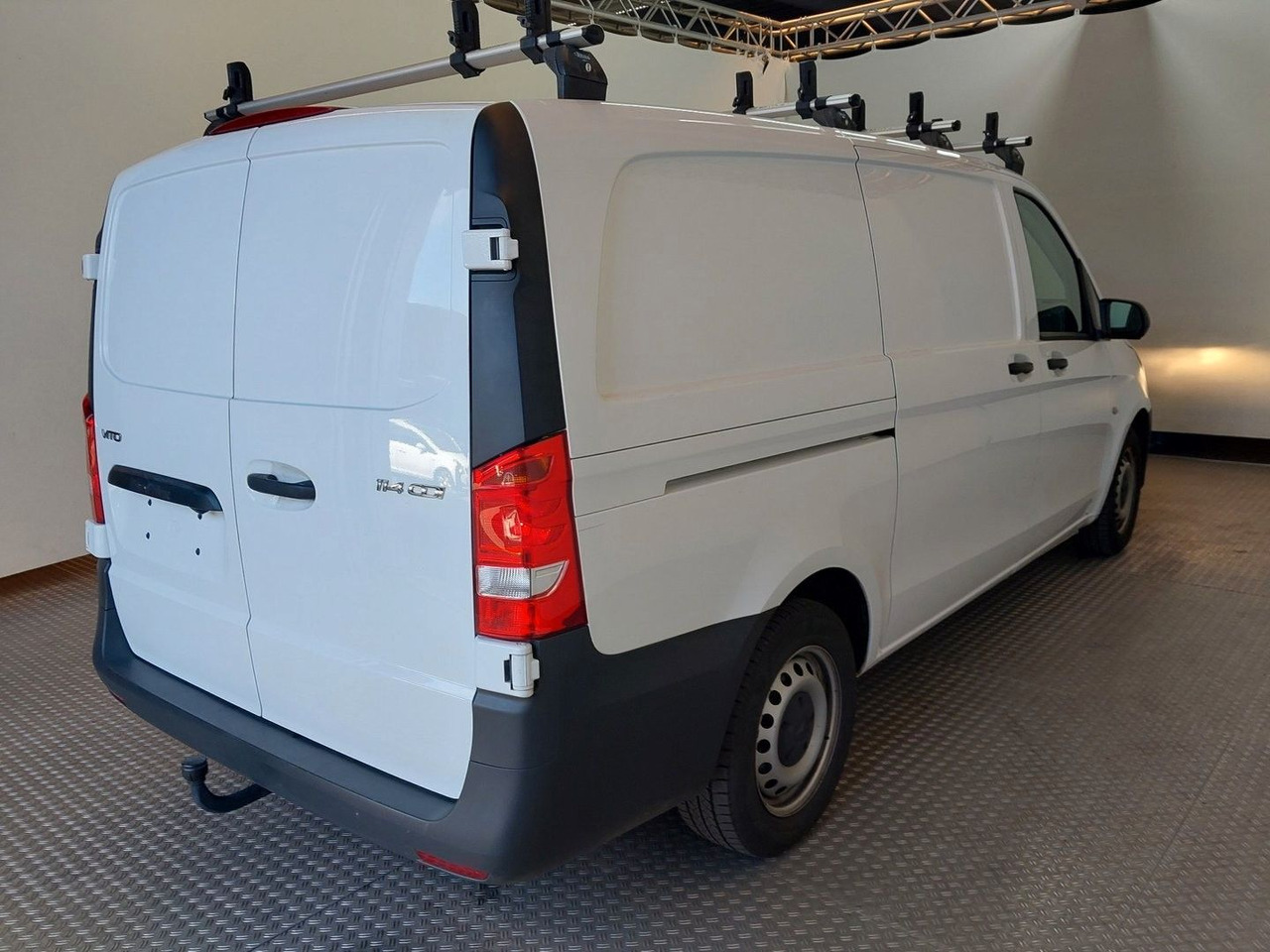 Mercedes-Benz Vito Kasten 114 CDI lang,Klima,AHK,Regale,Kamera - فان المدمجة: صورة 3 Mercedes-Benz Vito Kasten 114 CDI lang,Klima,AHK,Regale,Kamera - فان المدمجة: صورة 3