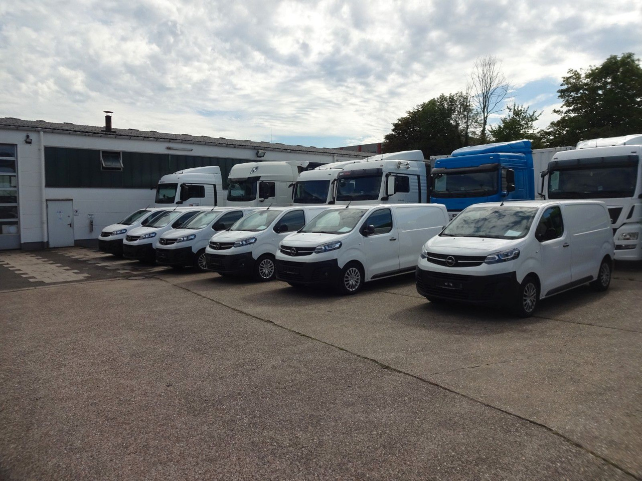 Opel Opel 5 x Vivaro Kasten L1H1, Klima, PDC, - فان المدمجة: صورة 1 Opel Opel 5 x Vivaro Kasten L1H1, Klima, PDC, - فان المدمجة: صورة 1
