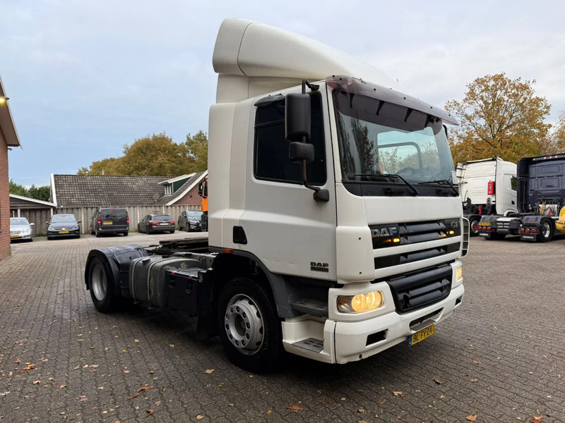 DAF CF 75.250 Handgeschakeld/Manual EURO 3 - رأس تريلا: صورة 4 DAF CF 75.250 Handgeschakeld/Manual EURO 3 - رأس تريلا: صورة 4