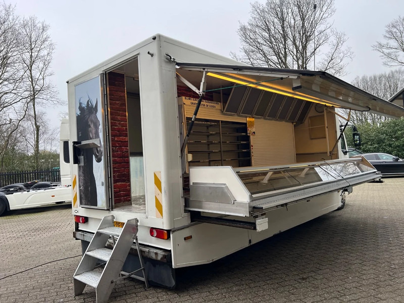 DAF LF 180 4X2 Verkoopopbouw/Verkaufsaufbau +Koeling Hydraulisch uitklapbaar - شاحنة بيع: صورة 2 DAF LF 180 4X2 Verkoopopbouw/Verkaufsaufbau +Koeling Hydraulisch uitklapbaar - شاحنة بيع: صورة 2
