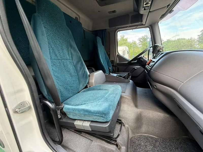 DAF LF 45.220 Laadklep/LBW Zijdeur Slaapcabine AHK NL truck - شاحنة صندوقية: صورة 5 DAF LF 45.220 Laadklep/LBW Zijdeur Slaapcabine AHK NL truck - شاحنة صندوقية: صورة 5