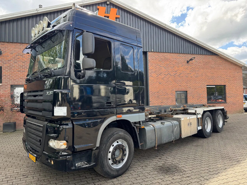 DAF XF 105.460 6X2 Space Cab Manual 565.815KM - شاحنة - نظام الكابلات: صورة 2 DAF XF 105.460 6X2 Space Cab Manual 565.815KM - شاحنة - نظام الكابلات: صورة 2