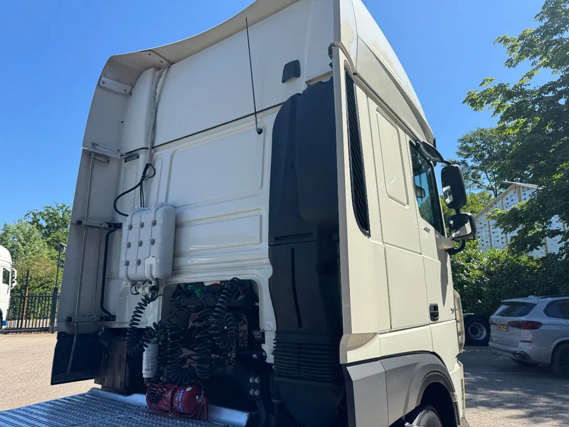 DAF XF 480 SSC Super Space 2x tank LED 264.905KM Smartacho 2 Standairco - مقطورة السحب: صورة 5 DAF XF 480 SSC Super Space 2x tank LED 264.905KM Smartacho 2 Standairco - مقطورة السحب: صورة 5
