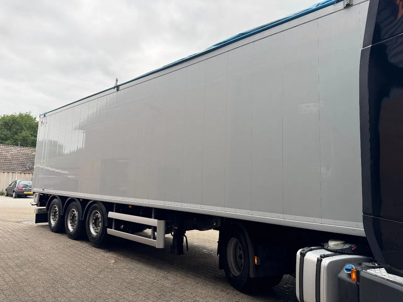 Knapen Trailers K200 11M Agrar 71m3 Cargo Floor Liftas SAF Schijfremmen 6.920 KG - نصف مقطورة ذات أرضية سير: صورة 4 Knapen Trailers K200 11M Agrar 71m3 Cargo Floor Liftas SAF Schijfremmen 6.920 KG - نصف مقطورة ذات أرضية سير: صورة 4
