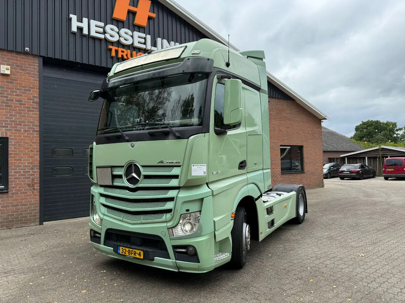 Mercedes-Benz Actros 1842 4X2 Streamspace Side skirts 2x tank NL Truck - رأس تريلا: صورة 1 Mercedes-Benz Actros 1842 4X2 Streamspace Side skirts 2x tank NL Truck - رأس تريلا: صورة 1