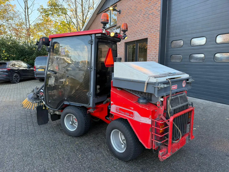 Nimos DM-Trac 205 OKB-70- Onkruidborstelmachine Werktuigendrager 4X Hydraulische functie - كناسة المناطق الصناعية: صورة 3 Nimos DM-Trac 205 OKB-70- Onkruidborstelmachine Werktuigendrager 4X Hydraulische functie - كناسة المناطق الصناعية: صورة 3