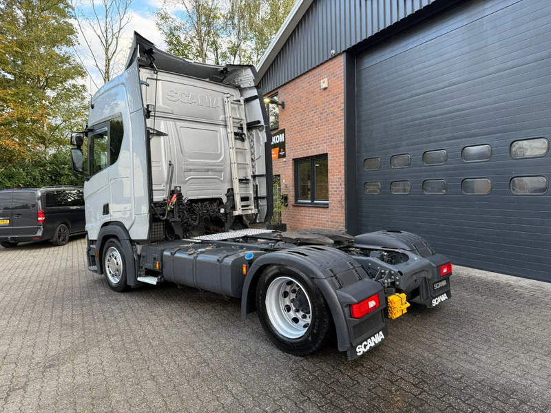 Scania R450 NGS 4X2EB Lowliner Retarder Standairco German truck Smarttacho 2 - رأس تريلا: صورة 3 Scania R450 NGS 4X2EB Lowliner Retarder Standairco German truck Smarttacho 2 - رأس تريلا: صورة 3