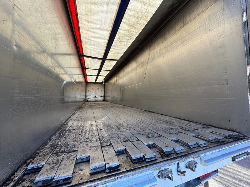 Kraker 90m3 Cargo Floor 10MM Stuuras Lenkachse Liftachse Nieuwe APK/TUV 04/2026 - نصف مقطورة ذات أرضية سير: صورة 4 Kraker 90m3 Cargo Floor 10MM Stuuras Lenkachse Liftachse Nieuwe APK/TUV 04/2026 - نصف مقطورة ذات أرضية سير: صورة 4