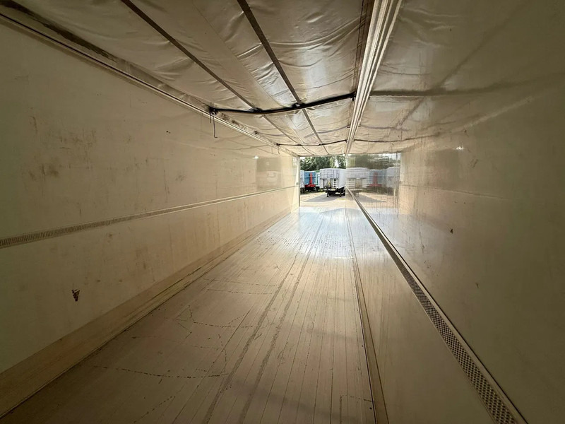 نصف مقطورة ذات أرضية سير kraker CF-ISO Koel / Walkingfloor Thermo King SLX 400 Nieuwstaat: صورة 17 نصف مقطورة ذات أرضية سير kraker CF-ISO Koel / Walkingfloor Thermo King SLX 400 Nieuwstaat: صورة 17